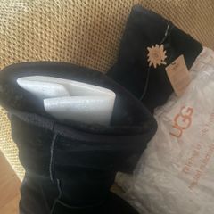 Classic tall Uggs - black