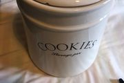 Cookie jar