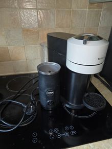 Nespresso Vertuo next + milk frother