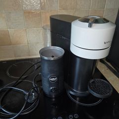 Nespresso Vertuo next + milk frother