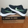 New Nike trainers size 4uk Image 3