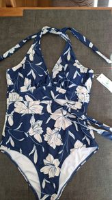 Ladies swimsuit