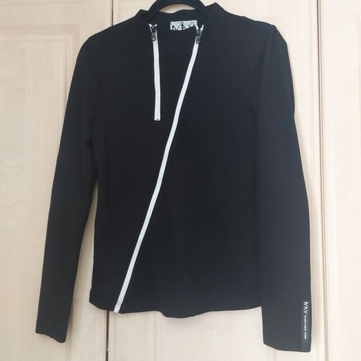 sports top