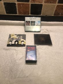 Queen cd and cassette bundle