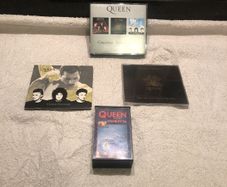 Queen cd and cassette bundle