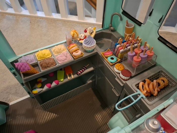 toys