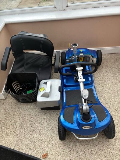 Portable mobility scooter