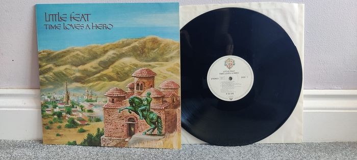 LP Vinyl Record - Little Feat - Time Loves A Hero