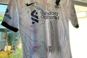 Liverpool Jersey uk size m