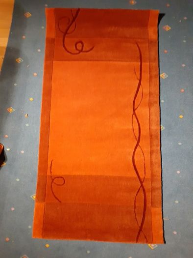 NEW  terracotta rug