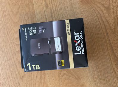 Lexar SL400 1TB Professional GO Portable SSD with Hub