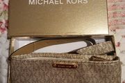 Michael Kors Bum Bag new in box Gold