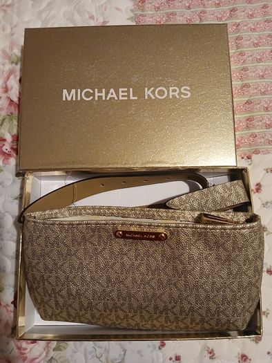 Michael Kors Bum Bag new in box Gold