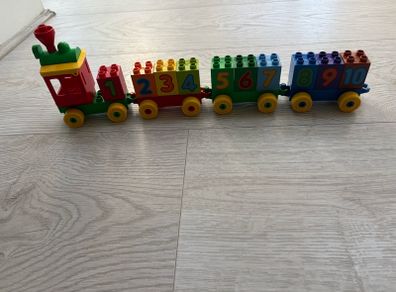 Lego Duplo number train