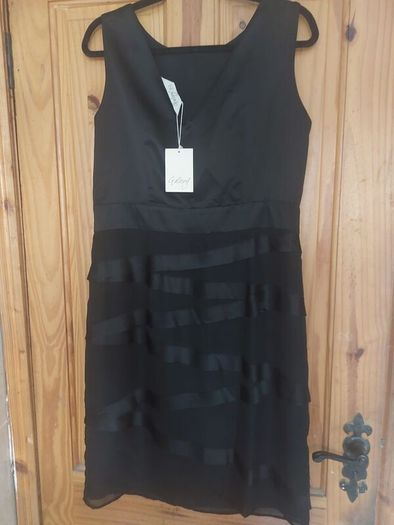 Gallery new black dress (free postage)