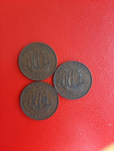 3 British Halfpennies in Sequence