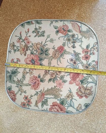 Vintage Plant Stand/Decorative Table