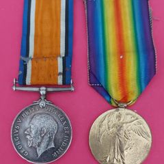 First World War Pair to Machine Gun Core Victory and War Medals