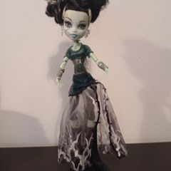 2008 G1 Frankie stein ghouls rule doll.