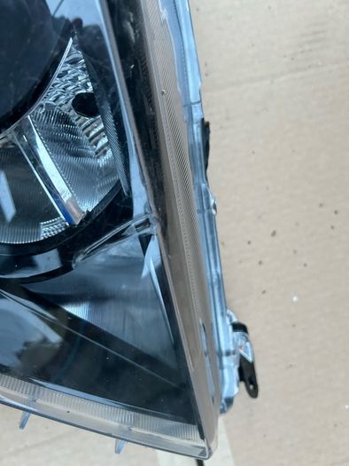 toyota Yaris headlights