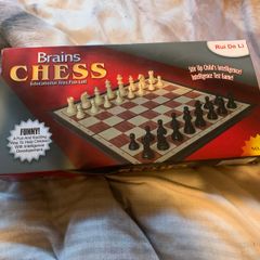 Boxed Magnetic foldable Chess set