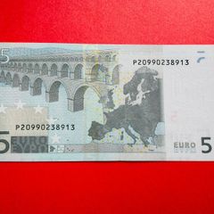 European Union   Netherlands  ( P ) 5 Euro. 2002. ( Jct )plate Code  Eoo7  Scarce ( Uncirculated )