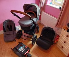 Ickle bubba travel system