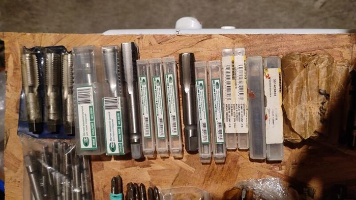 Machine Taps Various Sizes & Types | Sets & Individual Taps Available