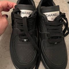 Chanel runners