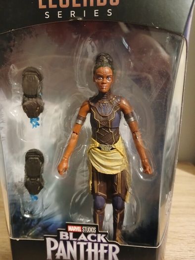 Marvel Legends Shuri