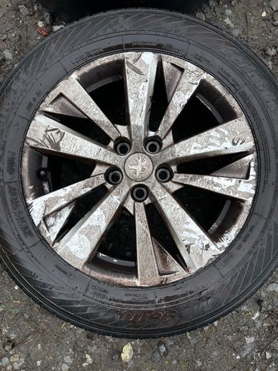 Genuine Peugeot 17" Alloys & Tyres