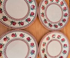 Vintage Nicholas Mosse Dinner plates x 4