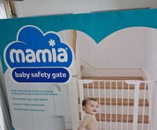 Mamia Baby Safety Gate x2