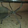 Mesh round garden table Image 5