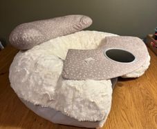 Mamas and baby seat