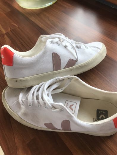 Veja womens
