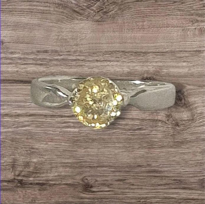 Vintage Champagne Sapphire Silver Solitaire