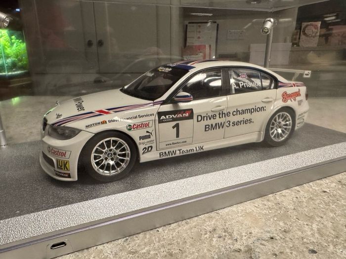 Genuine Bmw E90 Dtm Autoart Saloon 1.18 Scale