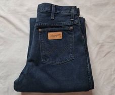 Wrangler wide league cowboy jeans Size 30/32 zip fly bnwt
