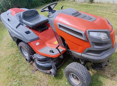 Husquavarna Ride on Mower TC142. 2016 model