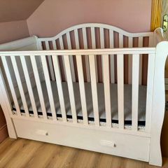 Cot / bed