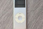 iPod Nano 2nd Gen 4gb (Free Post)