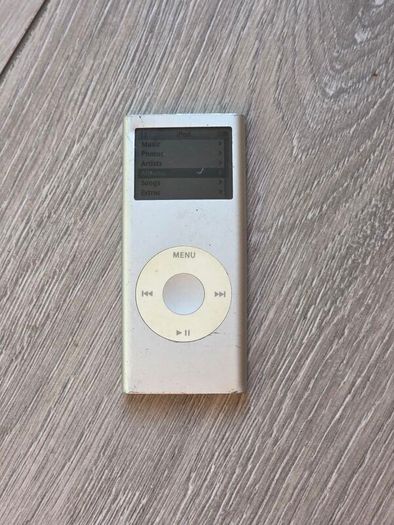 iPod Nano 2nd Gen 4gb (Free Post)