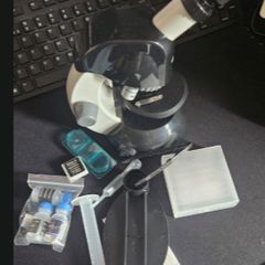 Microscope