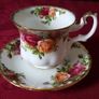15 Piece Royal Albert Old Country Roses Bone China Gold Gilt Coffee Set For 6 Person Setting Made In England Image 8