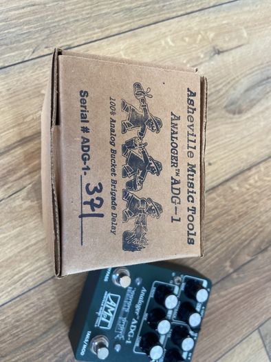 Analoger ADG-1 Analog Delay Effects Pedal