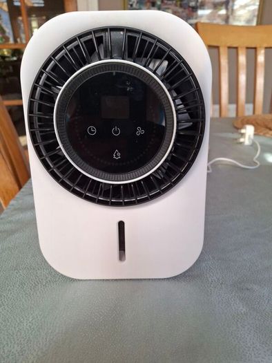 Mini desk fan