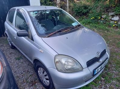 Toyota Vitz(Yaris) Auto for breaking or spares