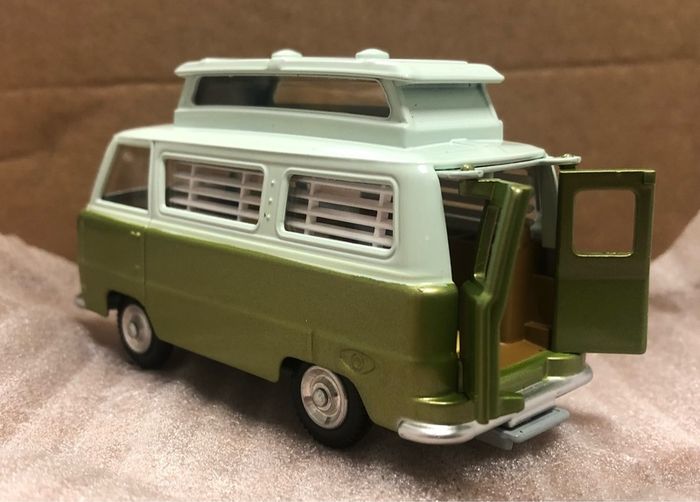 Corgi Toys 1/43 Ford Thames Airborne Caravan