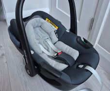 Maxi Cosi Pebble 360 Carseat